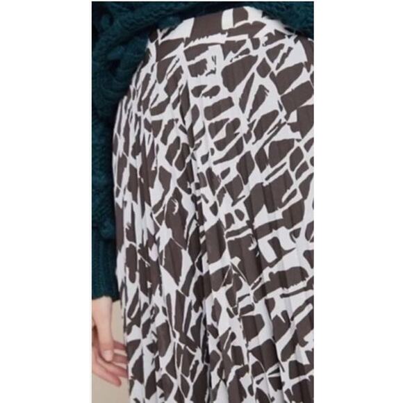NWOT Anthropologie Maeve Abstract Pleated Maxi Hildi Skirt - Size XL - Picture 3 of 6